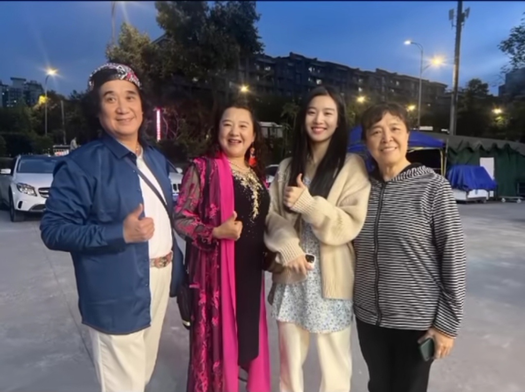 好乖的小孩儿 ​​​