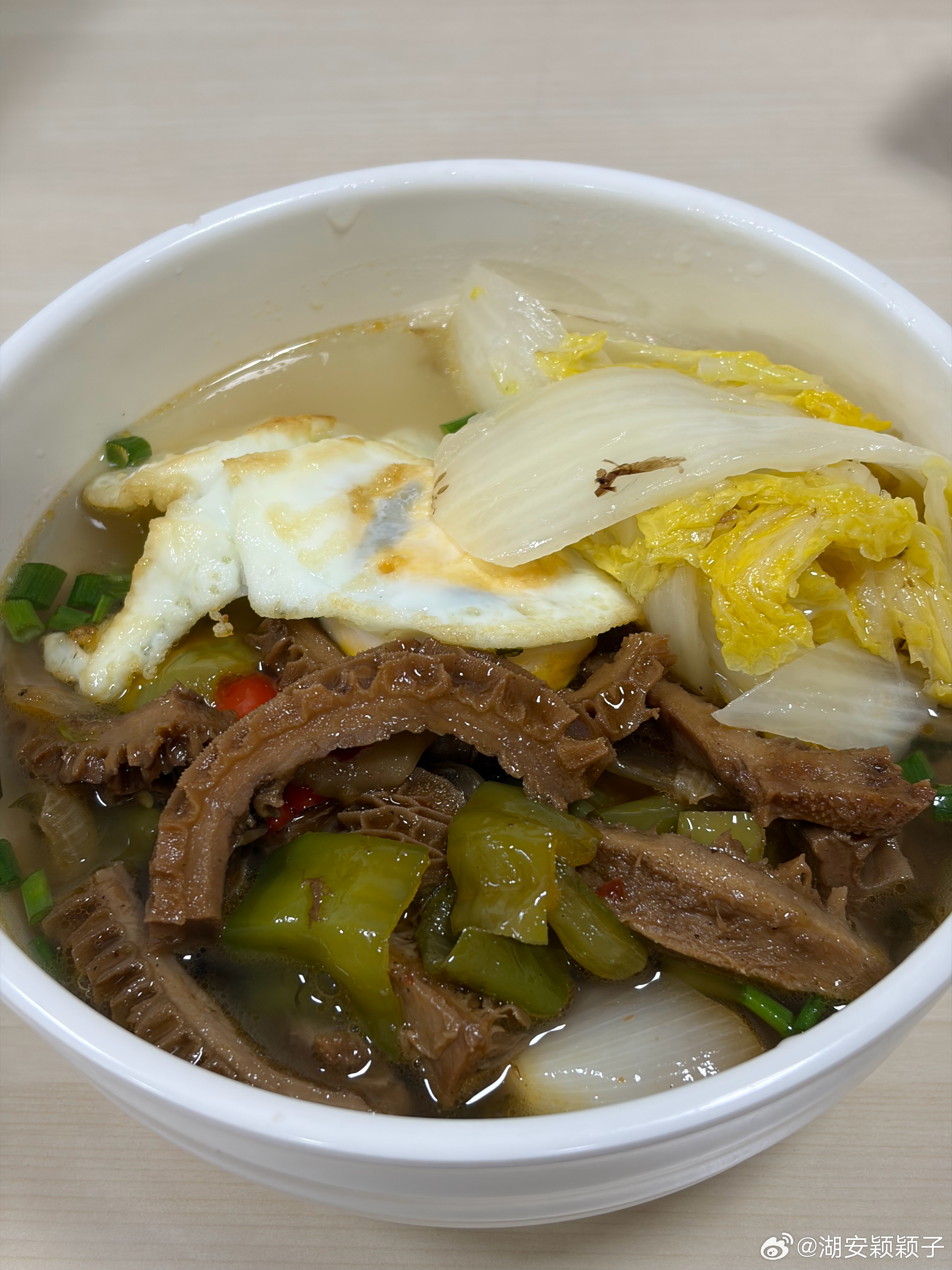简简单单一碗面🍜 