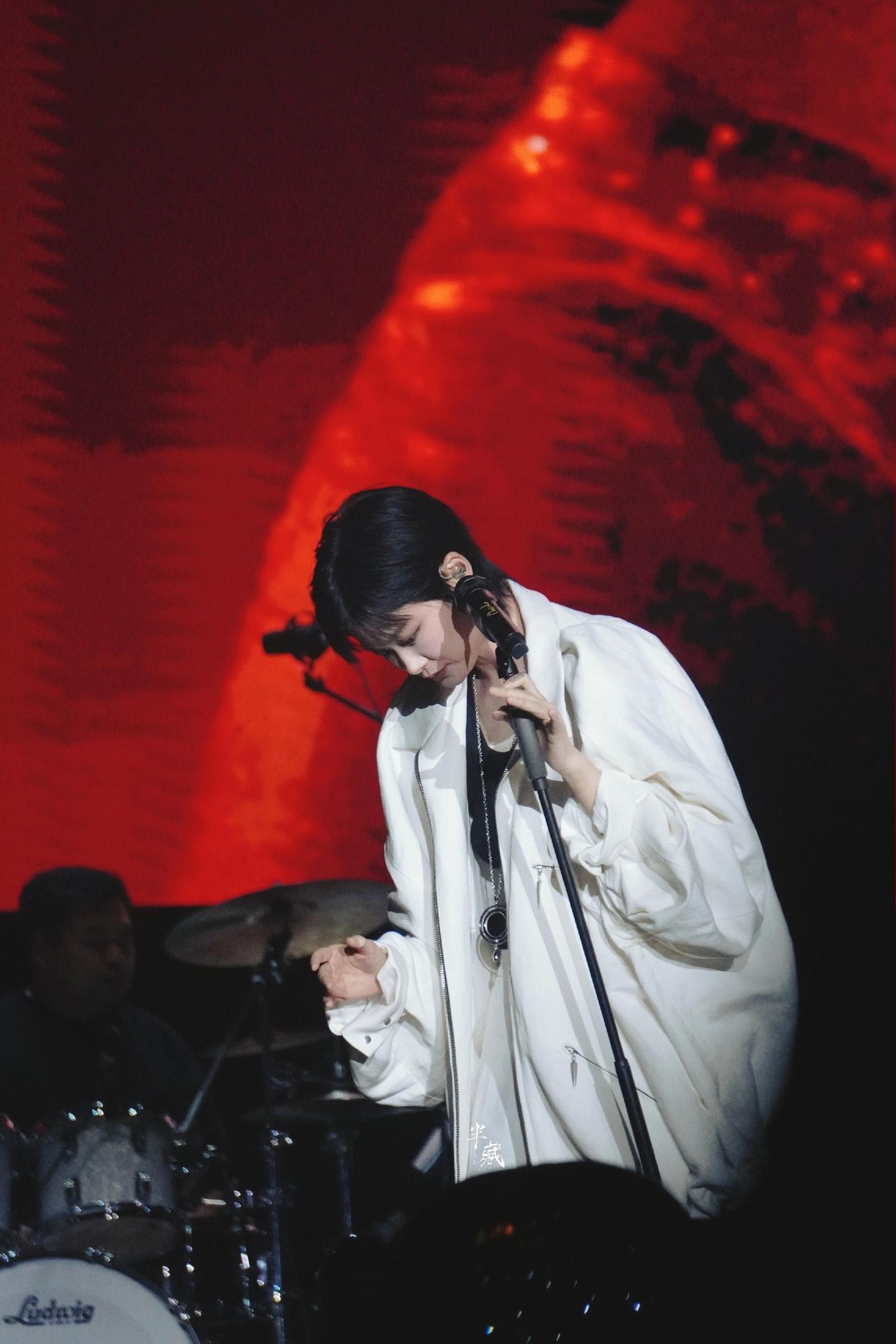 李宇春扬州音乐节。直拍第一次请多指教 注：特别感谢孙老师