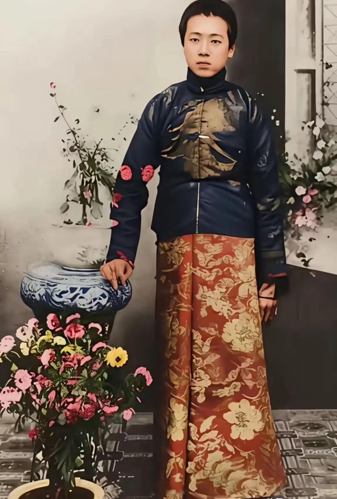 一代伟人周总理，年轻时的照片。 