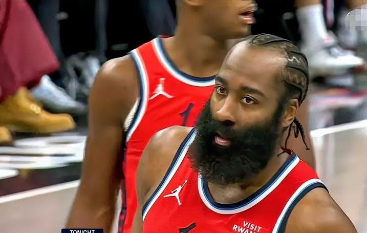 太强了，快船126-89大胜篮网，这四位球员功不可没！
1. 伦纳德：今天彻底杀