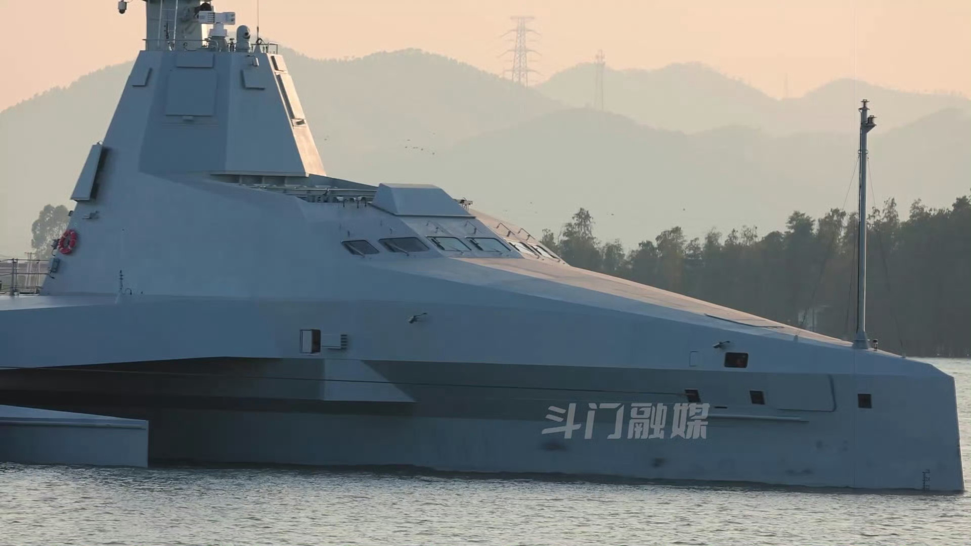 东大盾船 ​​​