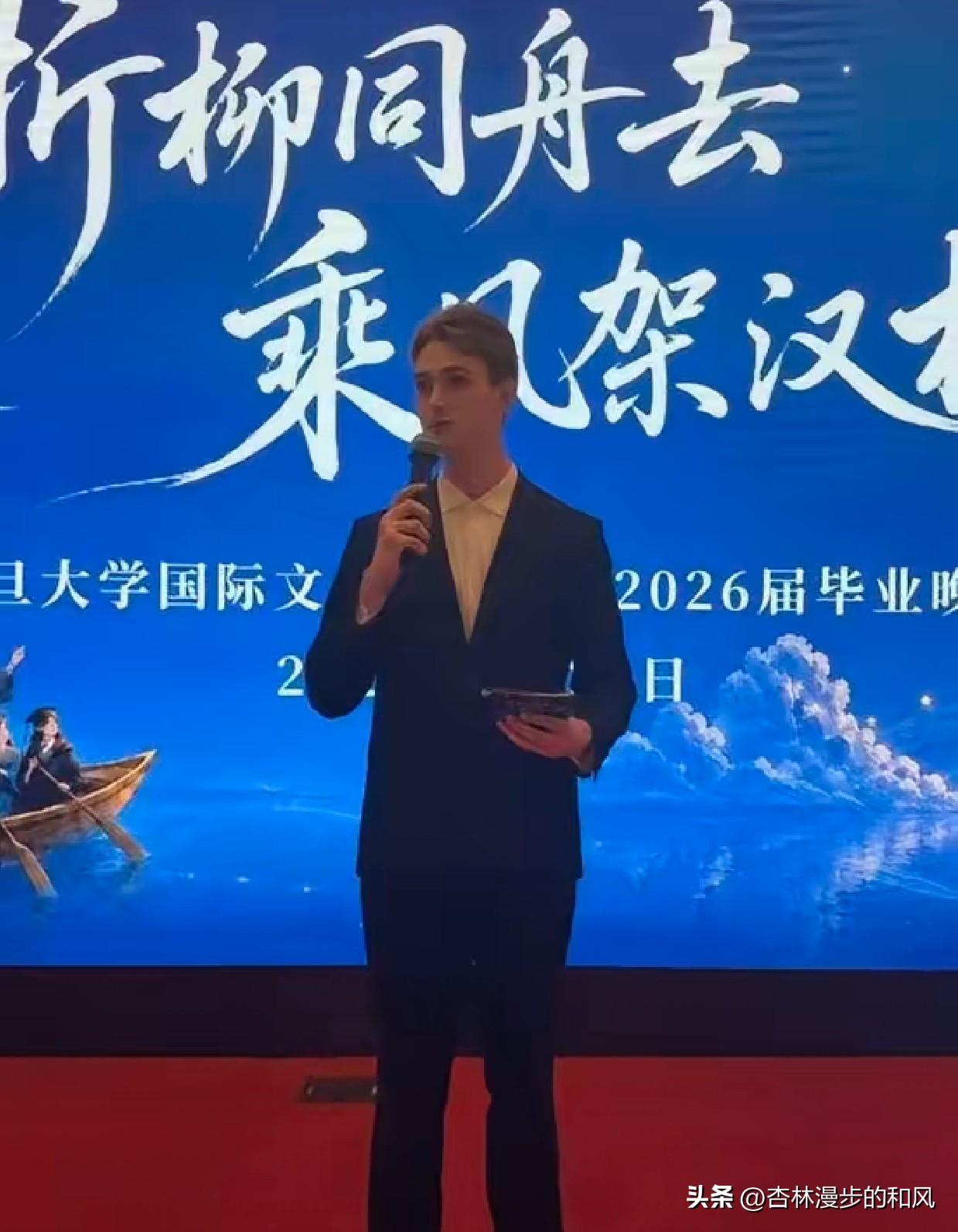 有人说，潘如果不回来，不申报，不交税，是不是真的拿他一点办法也没有。其实，潘在中