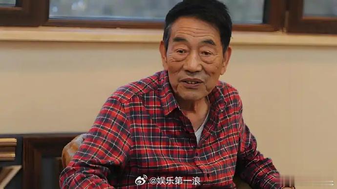 杨议回应杨少华去世当天剪彩争议 13日，杨少华儿子杨议回应父亲去世当天剪彩争议，