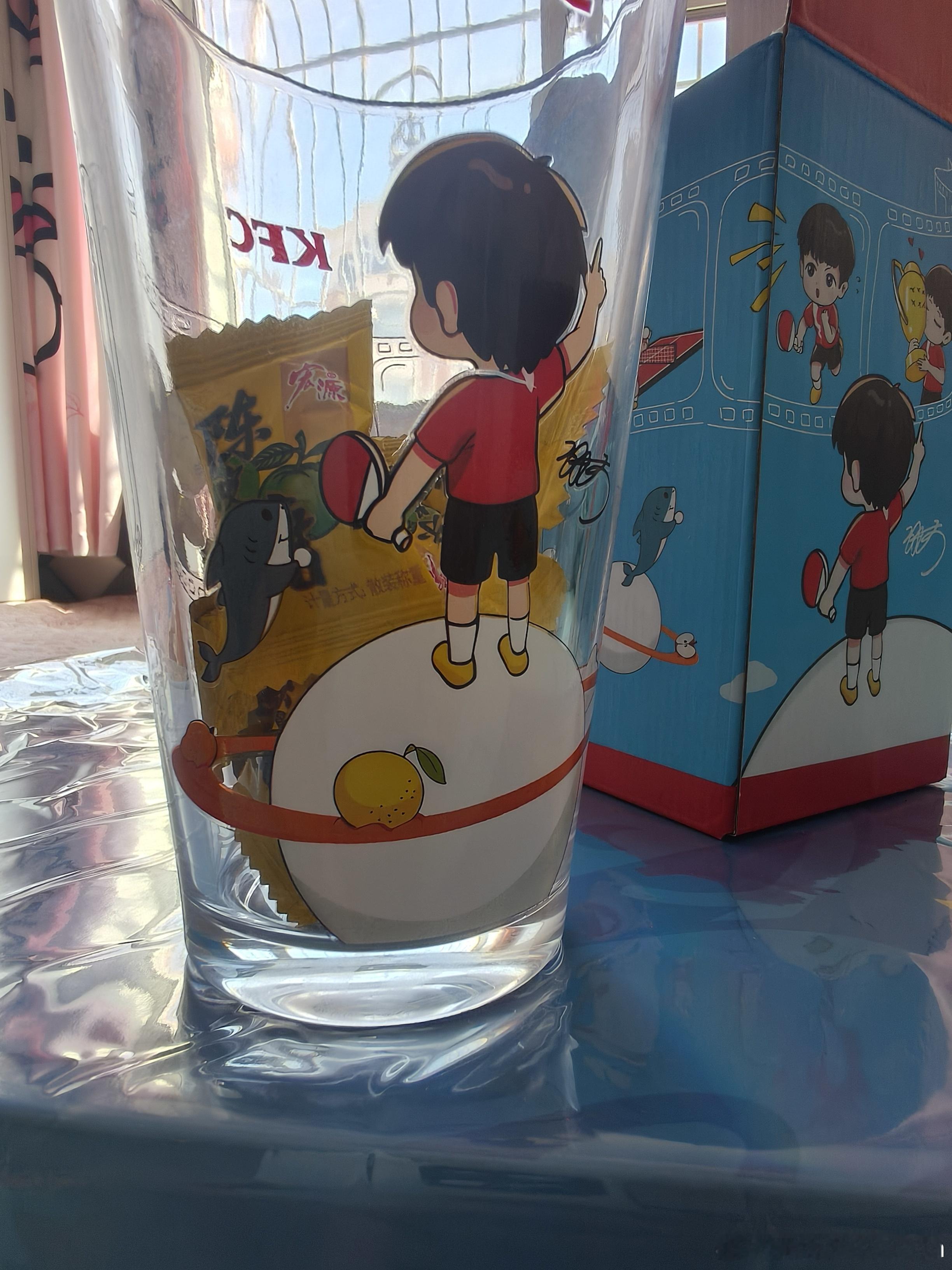 陈皮糖放在了孙颖莎代言的KFC的杯子里逐玉孙颖莎 