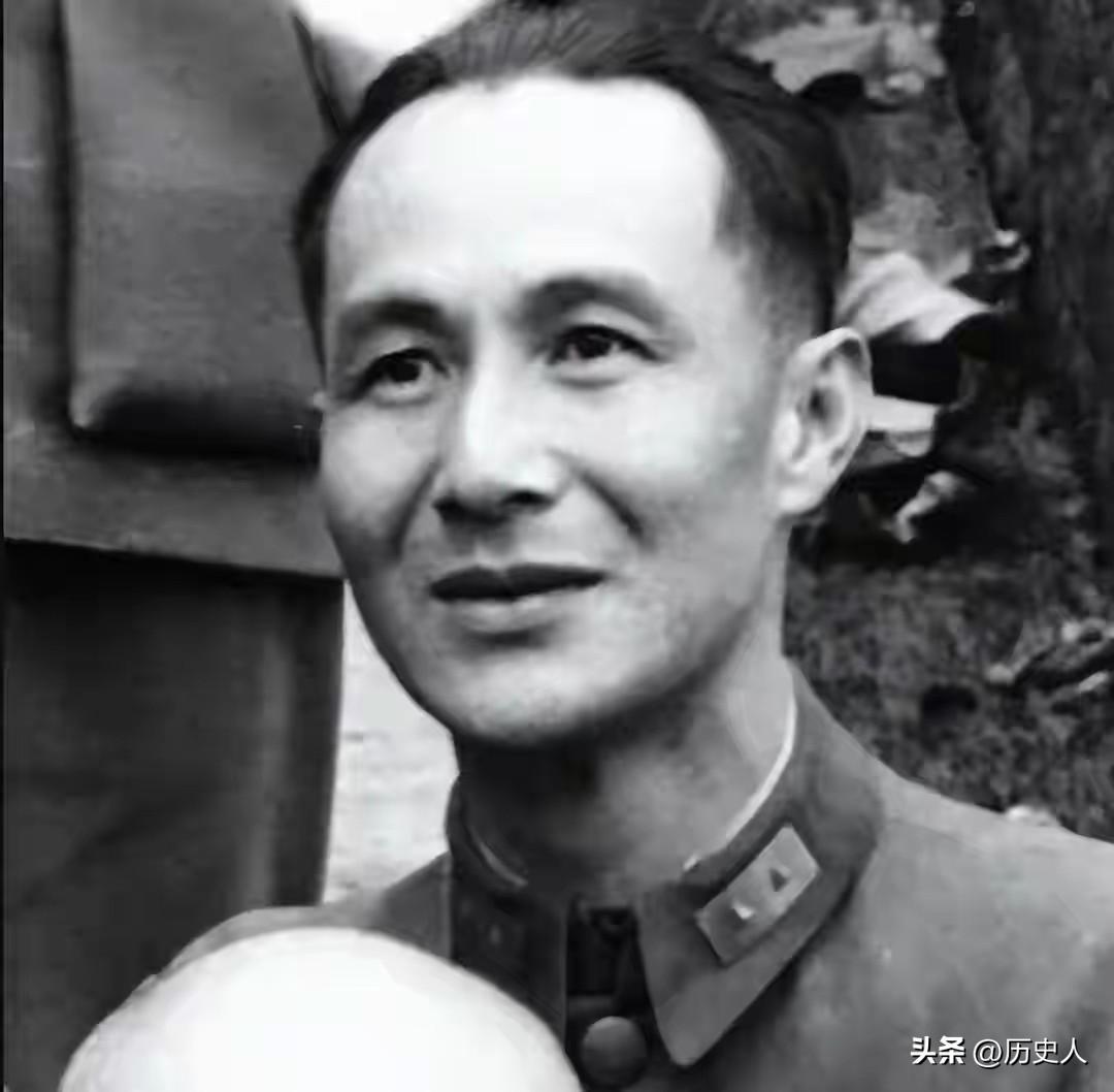 1948年豫东战役：中将俘虏被俘后直言认识粟裕，见到司令全场寂静
 
1948年