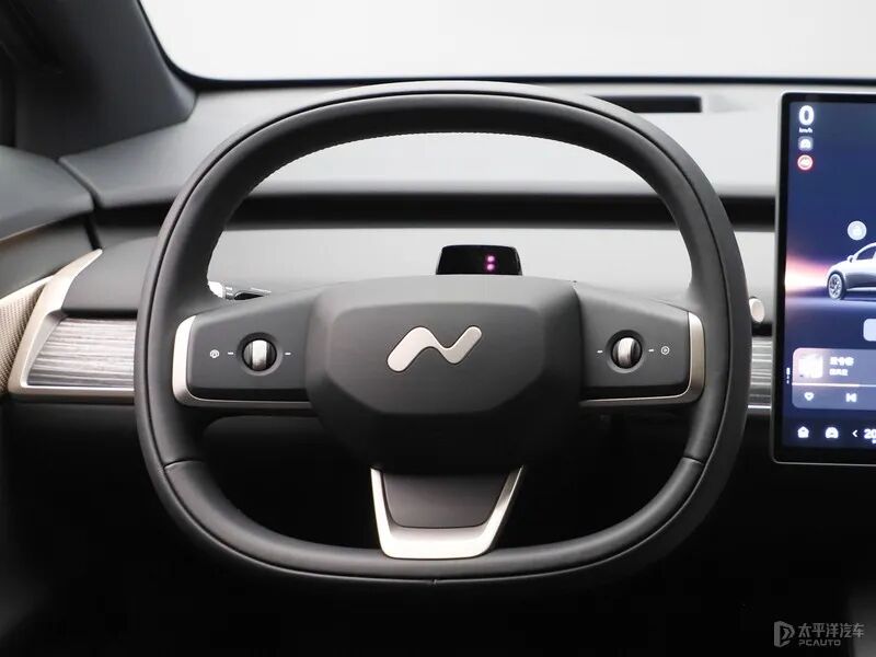 乐道L60又整活！换皮肤，还送8000元大轮毂，明日限量666台抢不抢？