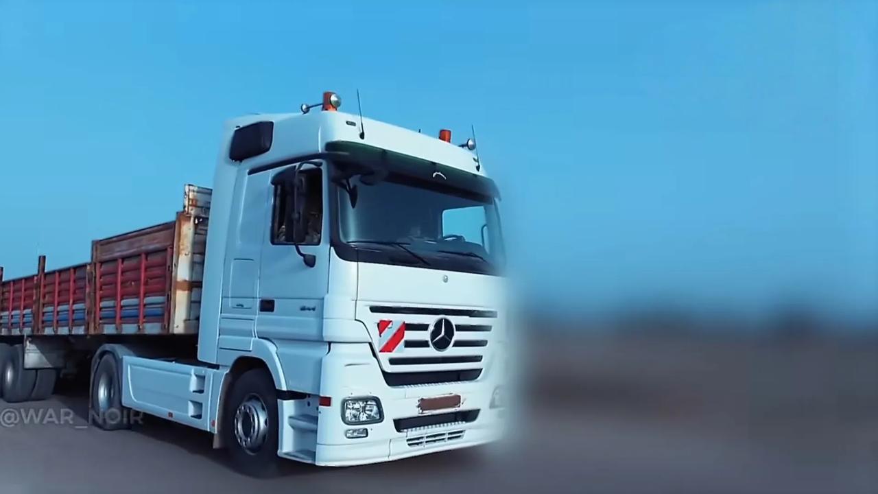 伊拉克什叶派民兵“血之守护者旅”用伊朗生产的 “见证者”-101无人机对叙利亚哈