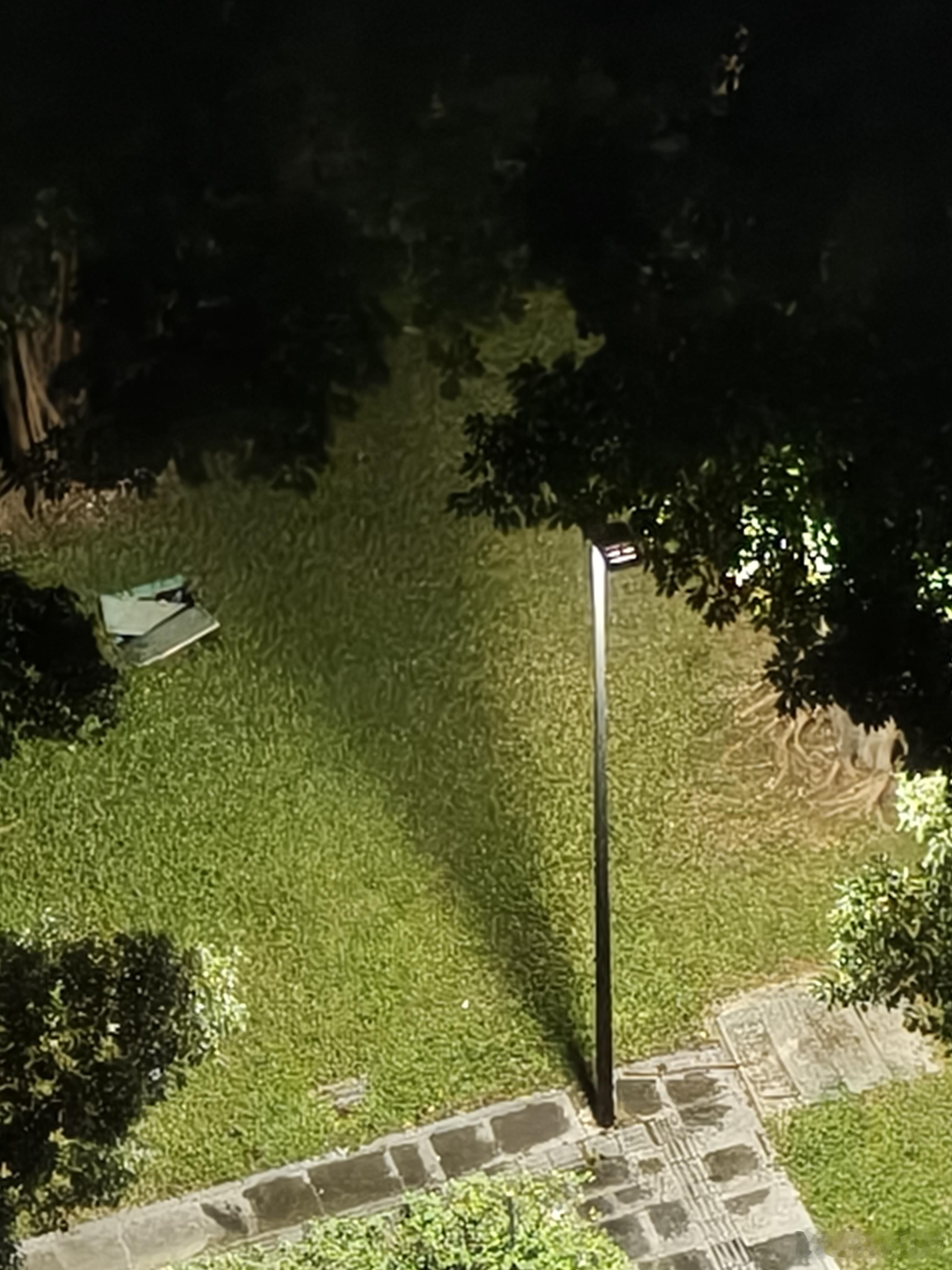 外面还是静悄悄的，没有大风没有大雨，咋肥事◔‸◔?现在深圳的小伙伴是怕台风🌀来