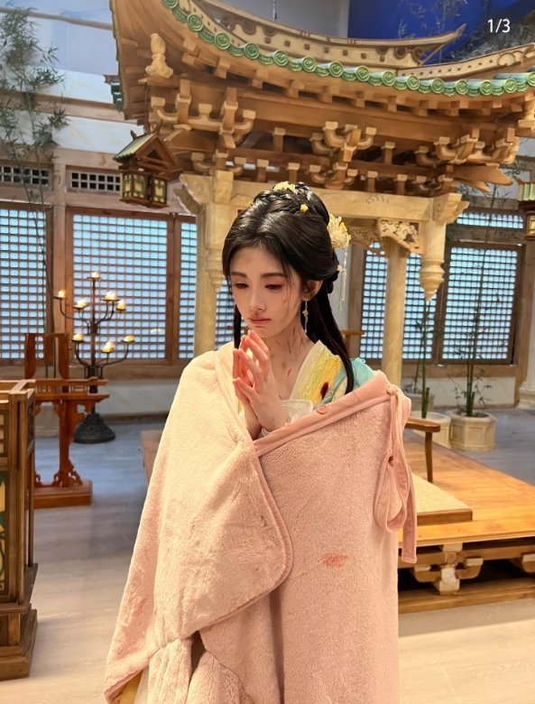 就这样不嘻嘻🥺🥺又爱吃又菜不吃火鸡面我想吃，吃了我又辣，辣了我又喝牛奶然后肚