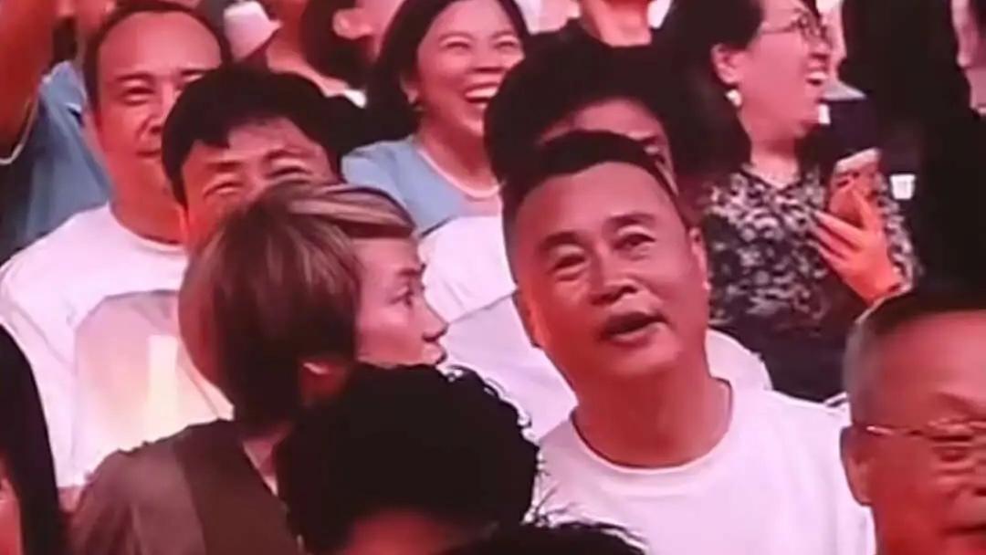 韩红演唱会，现场197位老人，不只是听歌

近日，韩红的演唱会现场，来了197位