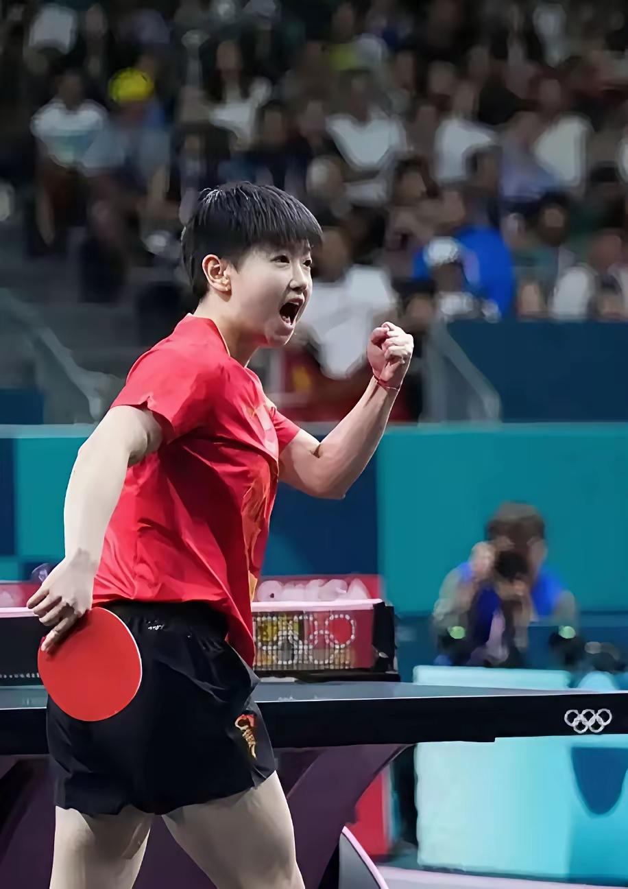 莎莎跟美不沾边？
想多了～
美有千百种
水蛇腰
锥子脸
樱桃嘴
丹凤眼……
这种