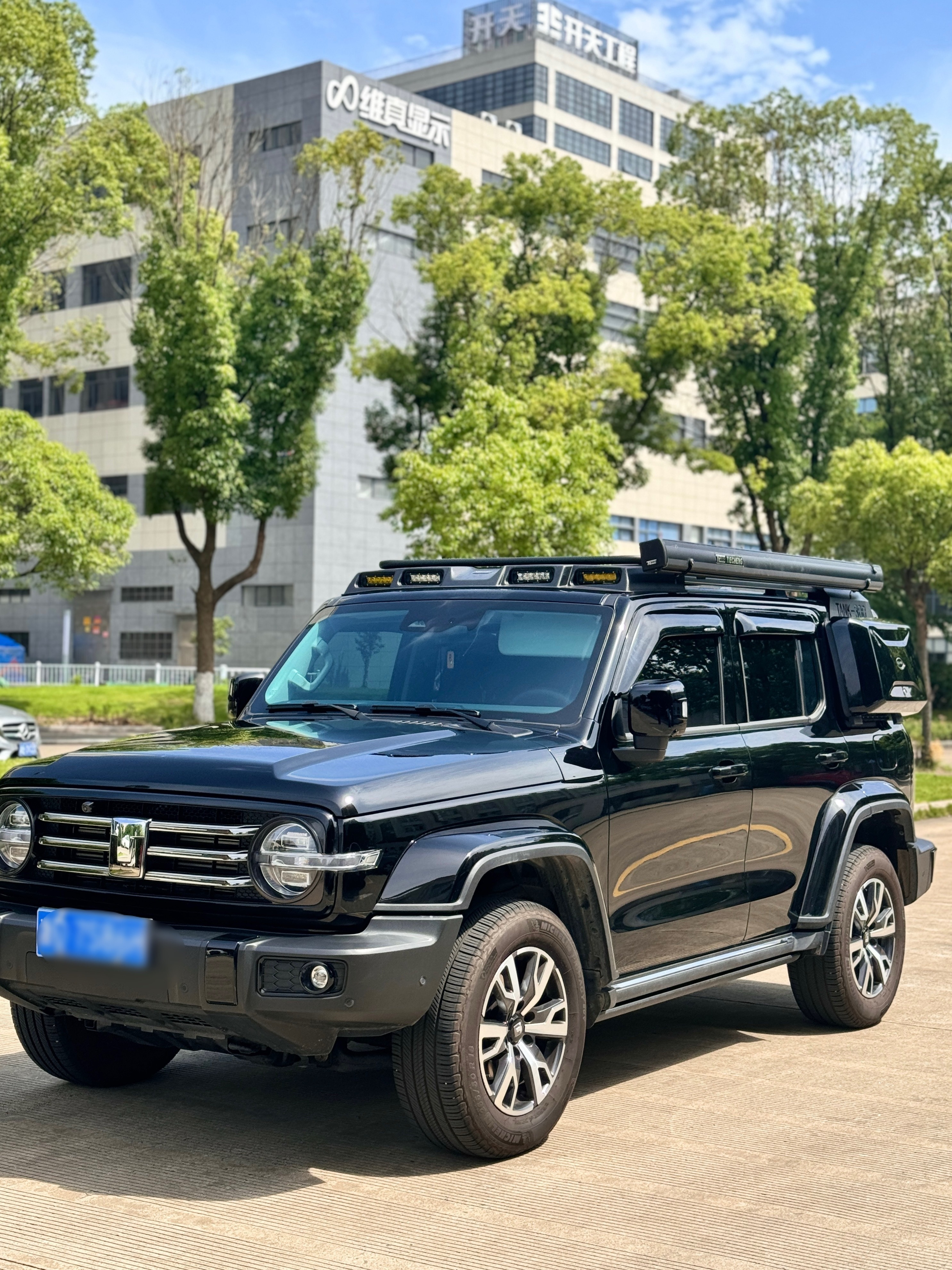 坦克300穿越者小姐姐一手开下来，2年保持0事故记录[威武] ​​​
