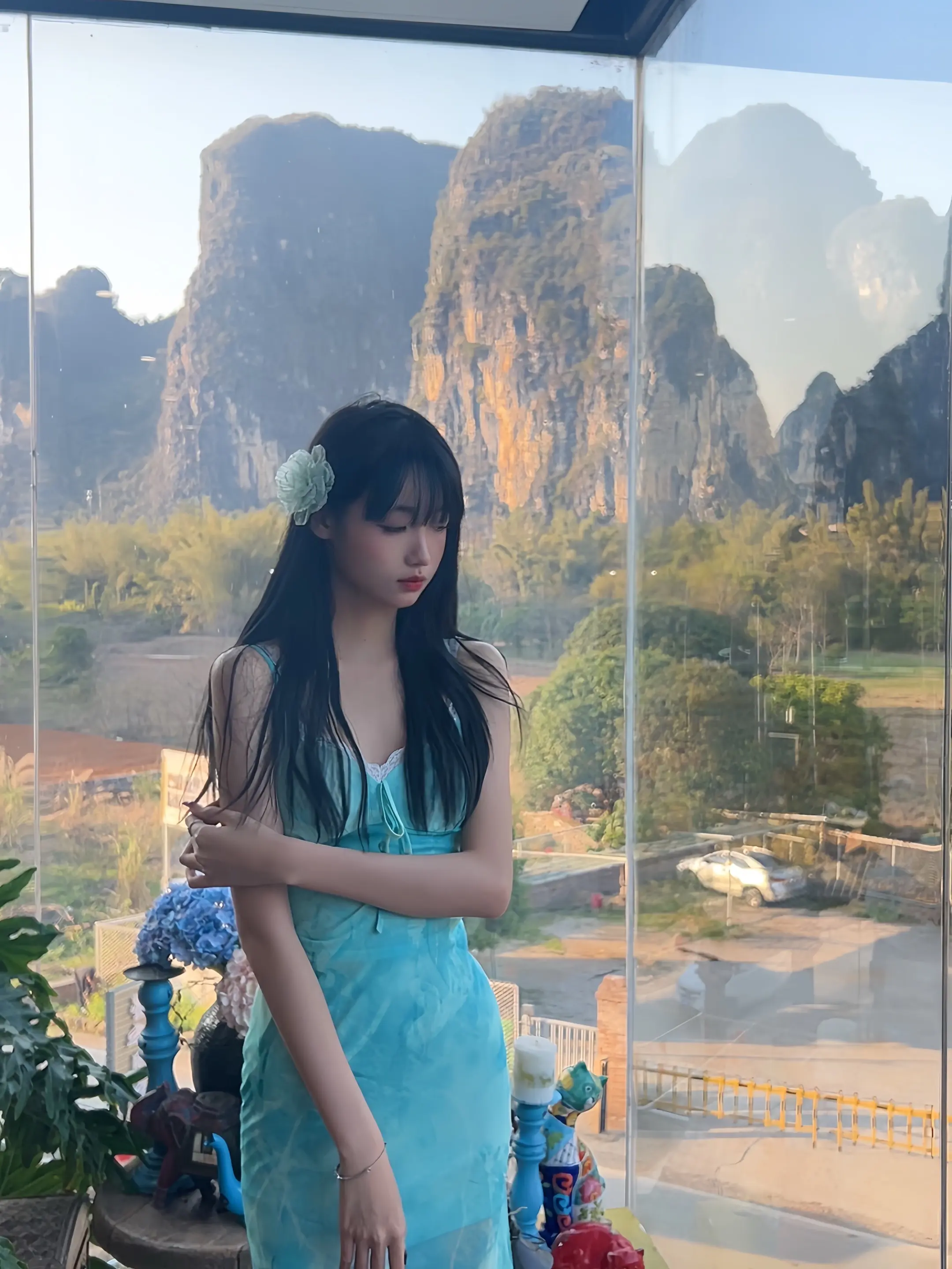 人都关系就是这么脆弱 你闹闹脾气 这个人就不属于你