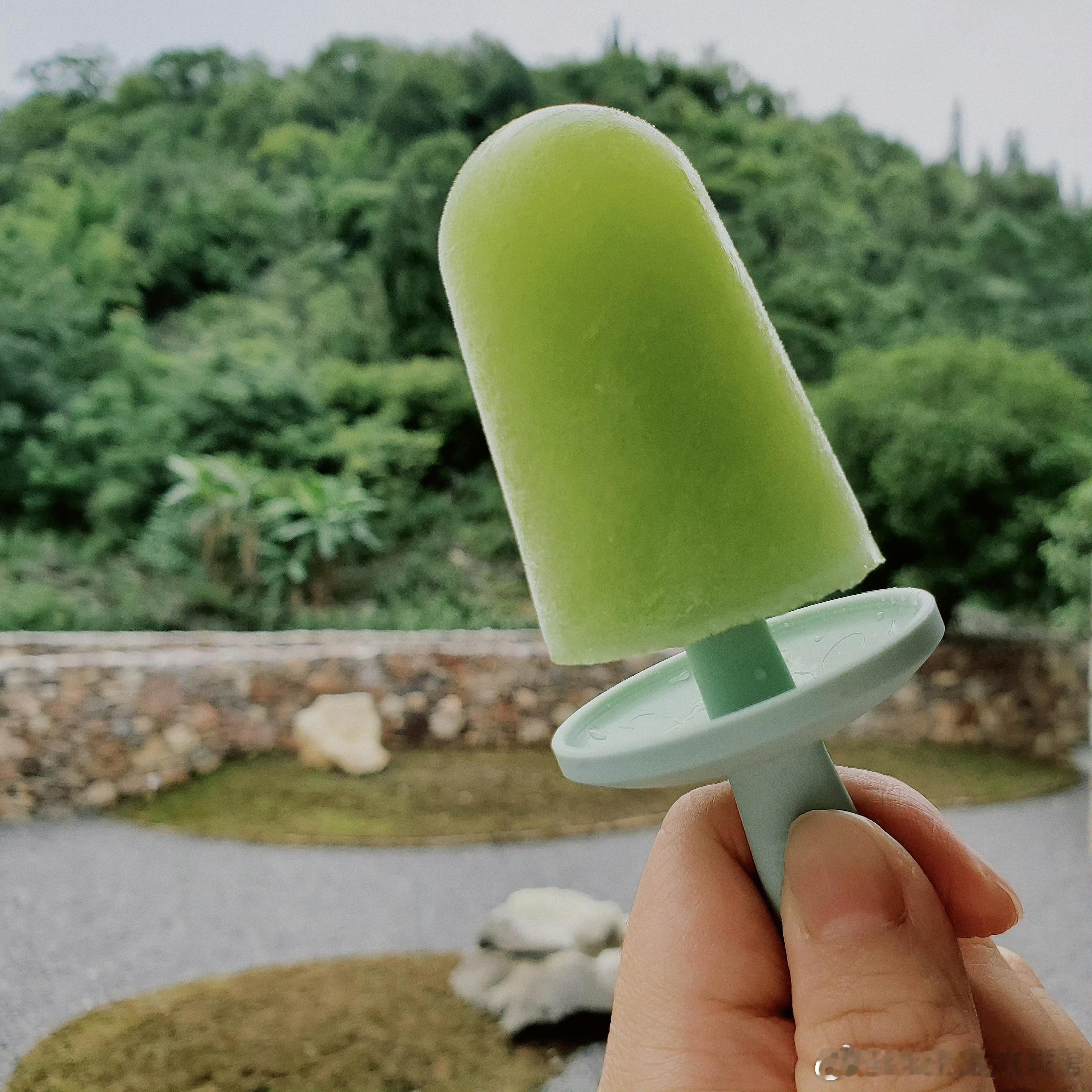盛夏。 