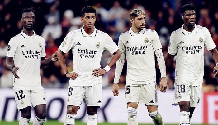 巴尔韦德都用不好，阿隆索在皇马还能待多久？
根据西班牙知名媒体塞尔电台的消息，皇