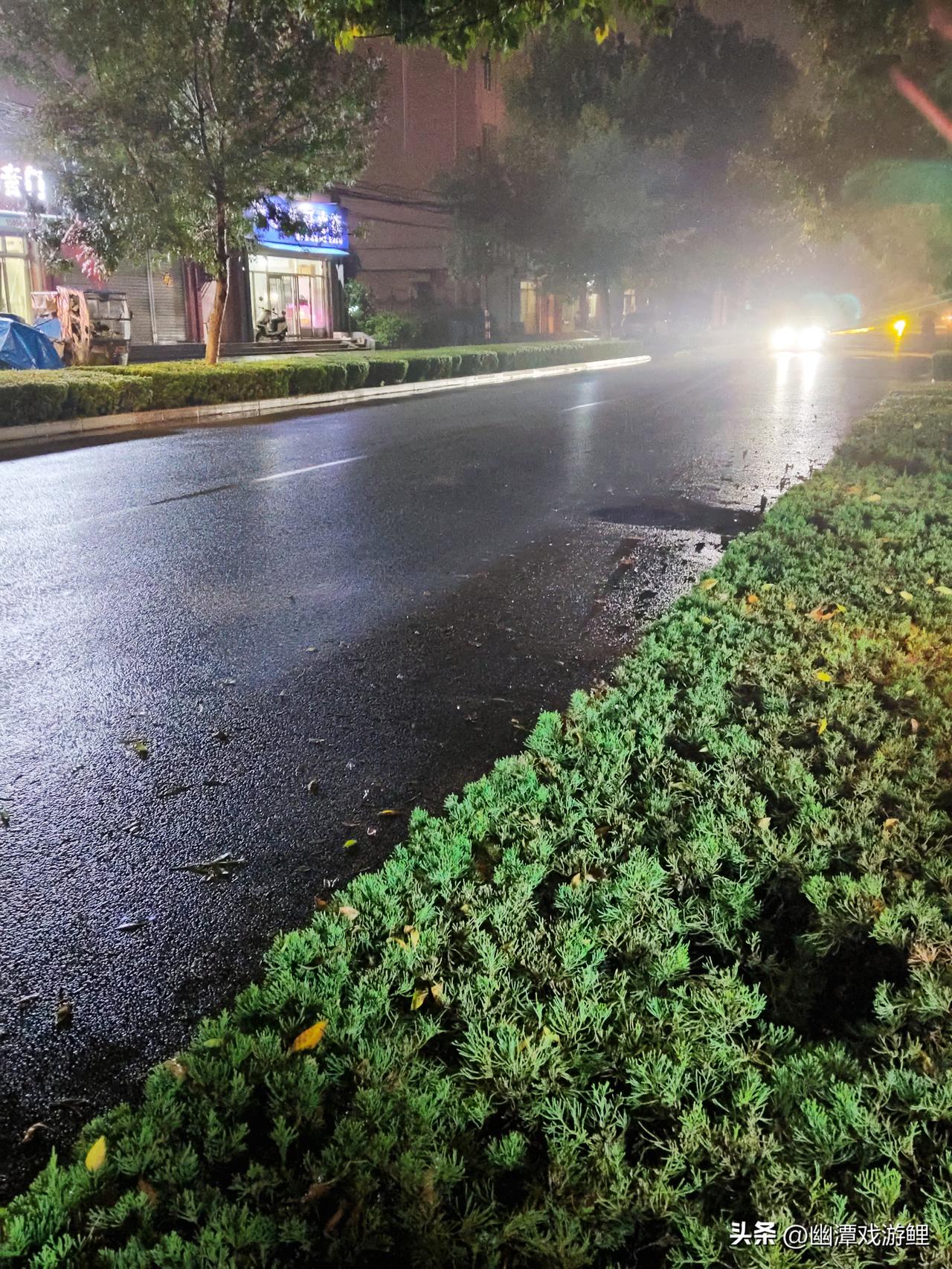 还没过正用十五
就发生了这种事，真让人闹心。
美以对伊朗动武弄的人心慌慌，怎么又