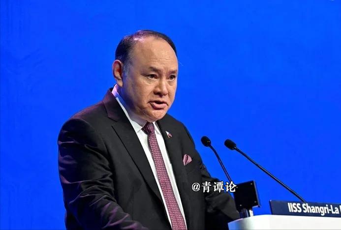 菲防长再次疯狂攻击中国。
台媒报道，两周前被中方制裁的菲律宾国防部长特奥多罗今天