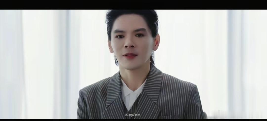 向佐不想让孩子觉得他希望怎么样 易立竟：你希望你的孩子们提起他的爸爸向佐会怎么说