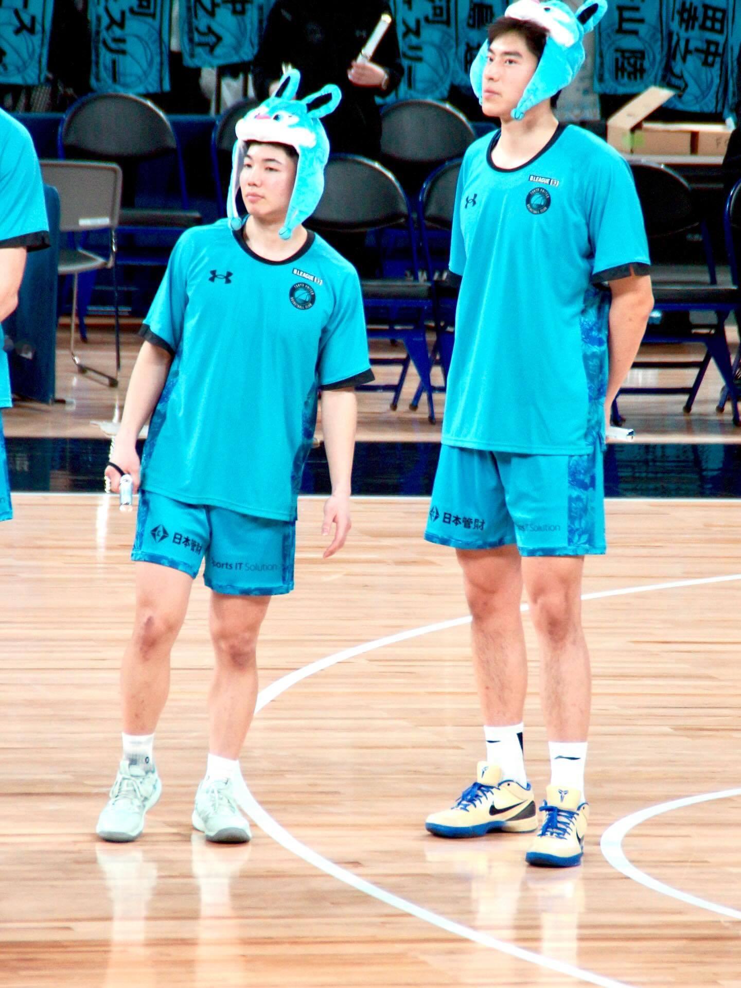 任序航萌萌的，话说人家这俱乐部带货就很上心的…辽宁男篮  辽宁男篮vs江苏男篮