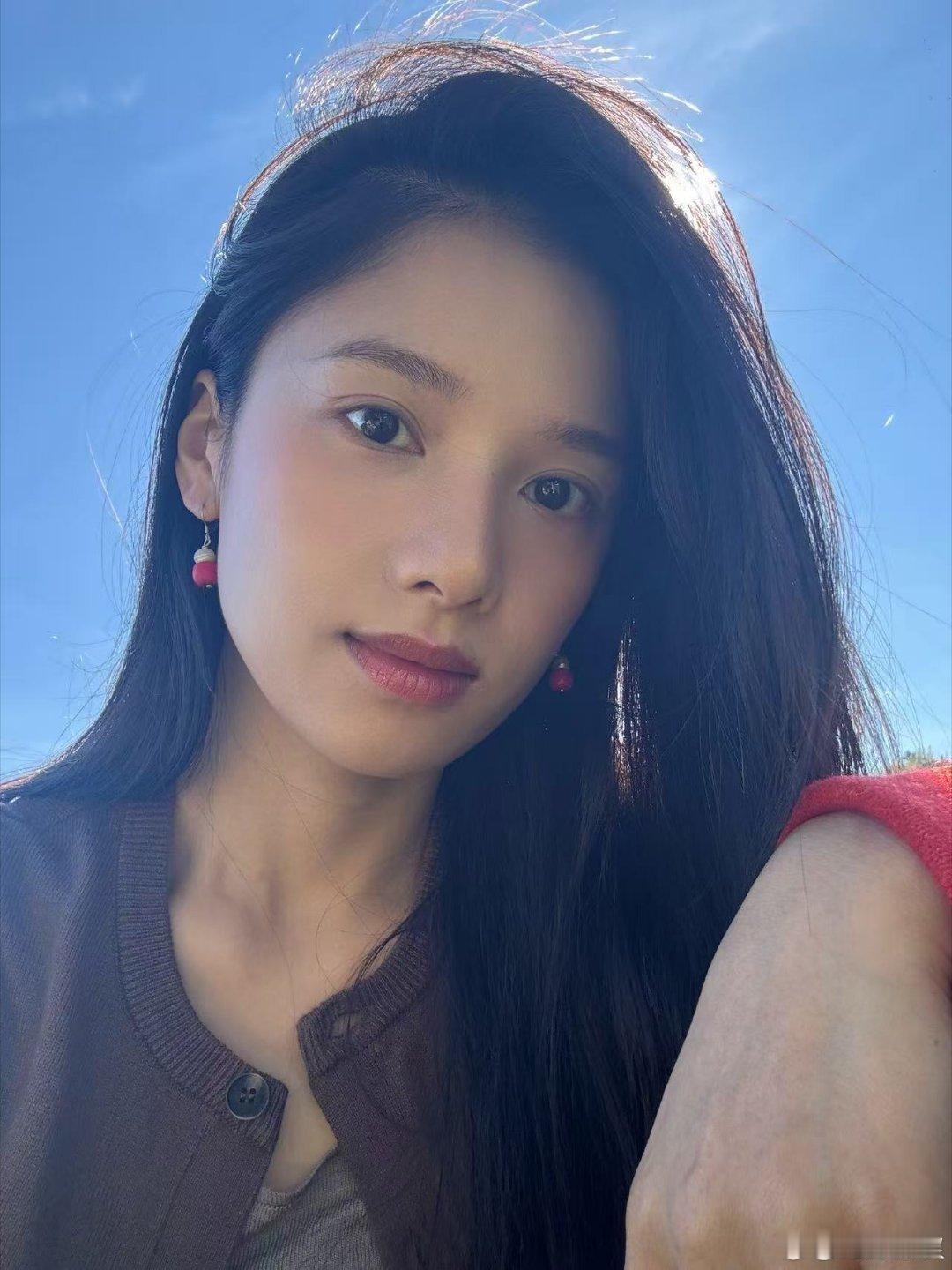 张婧仪托斯卡纳十八宫格张婧仪托斯卡纳随拍张婧仪托斯卡纳随拍，好美，[抱一抱][抱