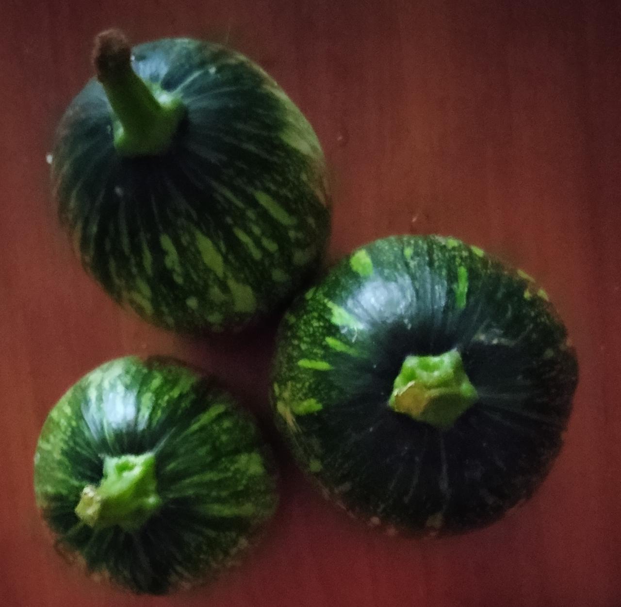 真不可思议！我爸说我妈最喜欢吃的菜竟然是嫩南瓜？
一天我妈问我爸：“你猜我最喜欢