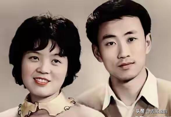 1977年，知青刘小勇考上大学。临走前夜，17岁王爱娟含泪解开衣扣：“小勇哥，你