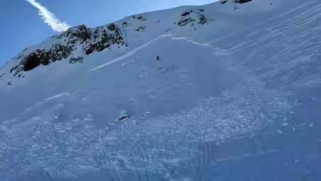 一名39岁中国公民1月15号在奥地利滑雪时遇到了雪崩不幸死亡，这名中国人从德国到