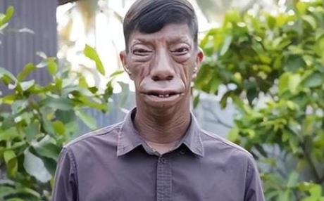 父亲基因太强大，一张“马脸”遗传全家，儿女们苦不堪言，如今娶貌美妻子日进斗金！
