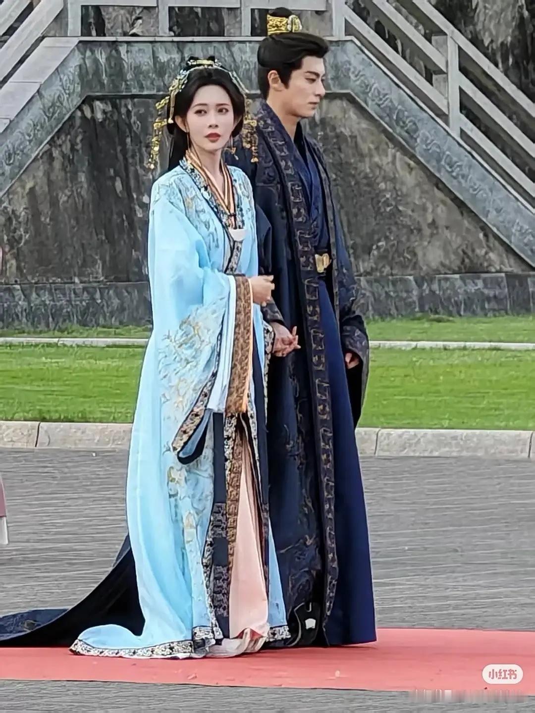 你们觉得这套妆造如何？好看吗 