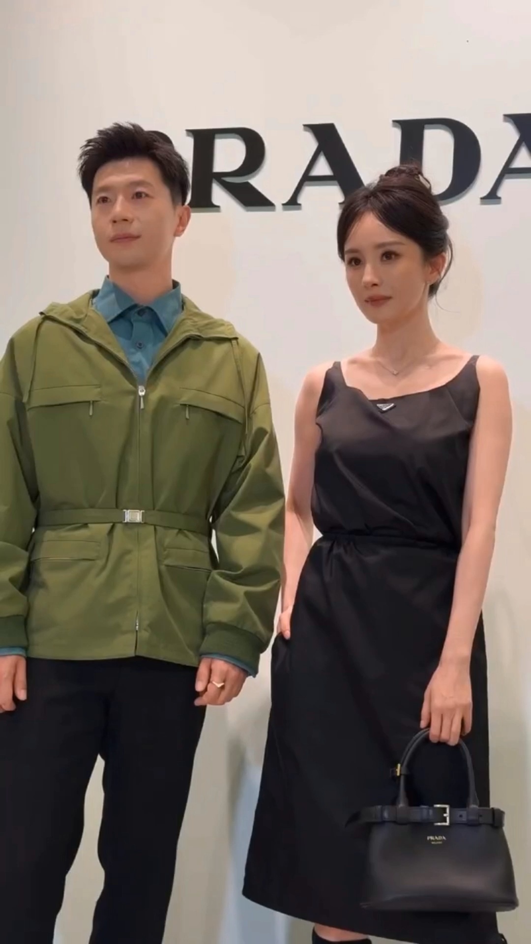 prada代言人马龙赤马新春组合比例太牛了