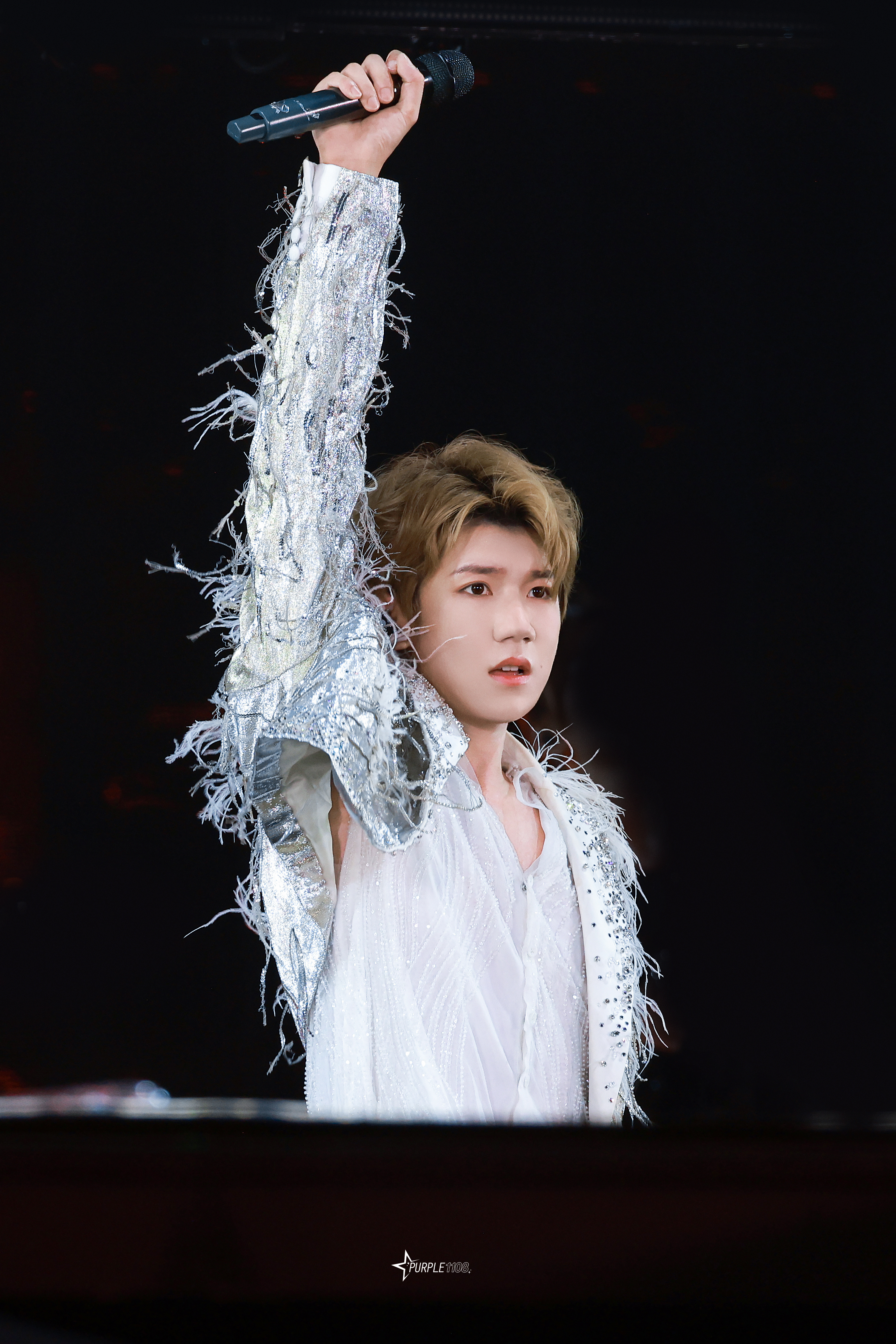 王源王源宇宙超级无敌大大狂欢巡演 王源六万人体育场的上座率 王源演唱会原创占比高