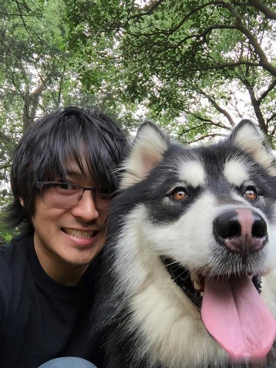 韩寒的阿拉斯加犬马达已经是时代的眼泪了吗当年还关注过它的微博，没想到儿子是黄晓明