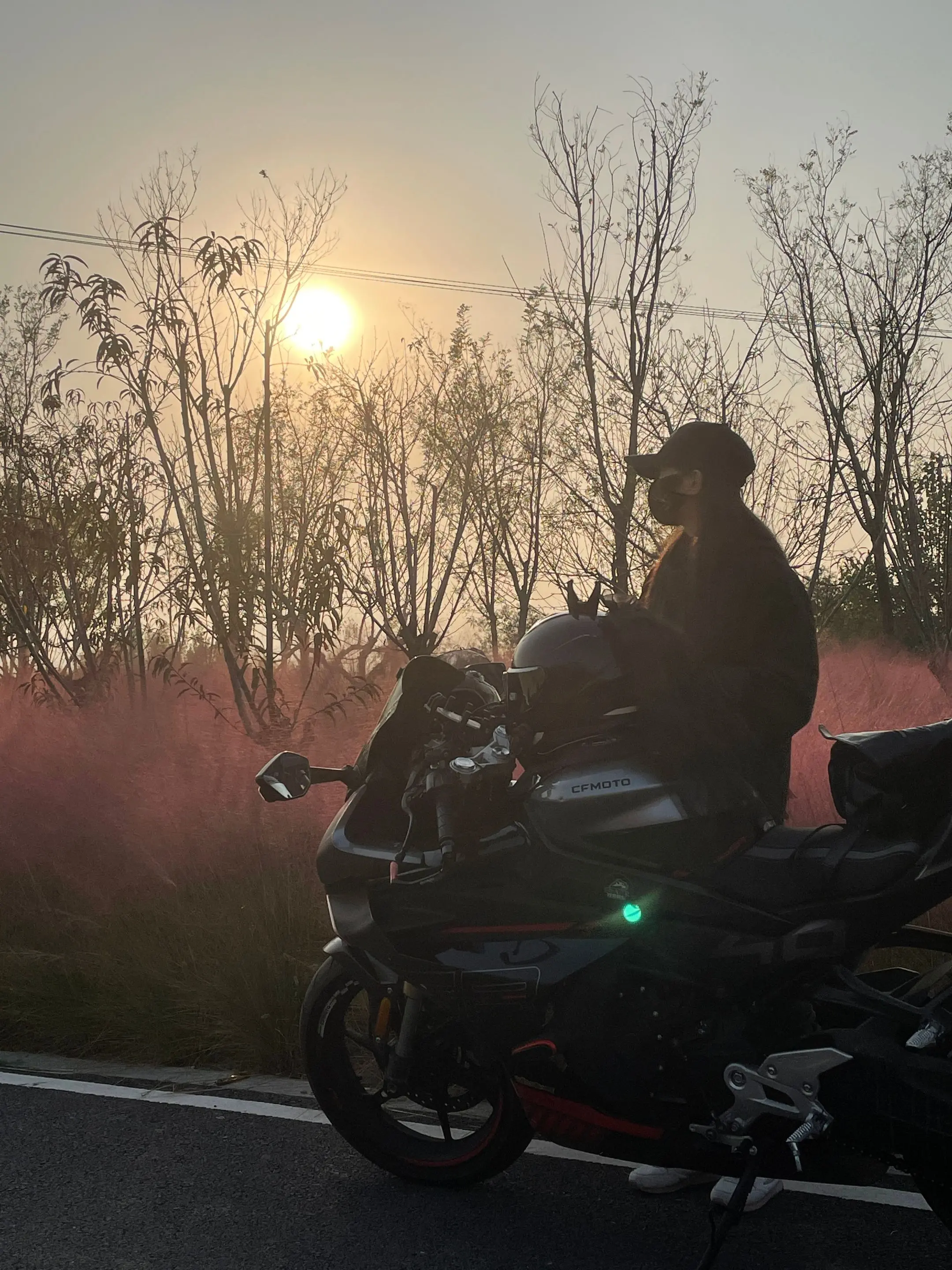 “侮辱我的方式有很多种 你偏偏问我有没有男朋友”