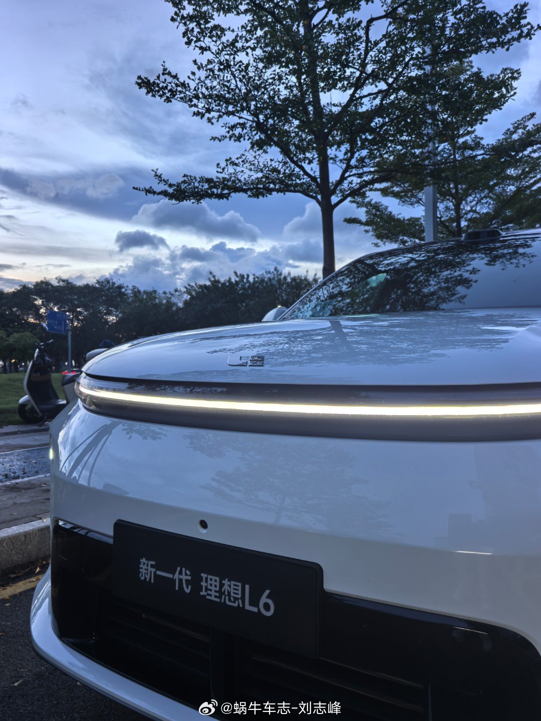 新一代理想L6确实不错，各方面都至少进步20-30%的感觉新一代理想l6