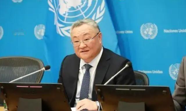 联合国这摊子浑水，终于有人敢拎清了！5月1日，中国正式接任安理会轮值主席，傅聪一