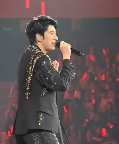 王力宏第三位嘉宾是全运会吉祥物 王力宏这演唱会太有创意！别人想不到的嘉宾他请来了