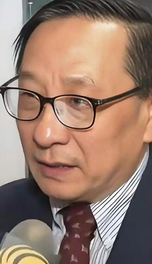 全球各国媒体盯着近期潜射洲际导弹试验，反复追问同一个浅显问题，中国为何选择此刻开