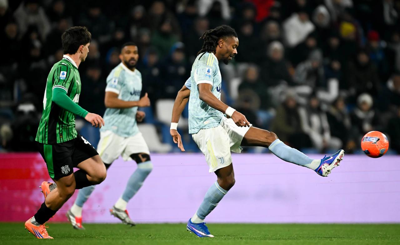 尤文图斯客场拿下萨索洛，小图拉姆赛后采访：

“我们为戴维感到高兴，他进球了。罚