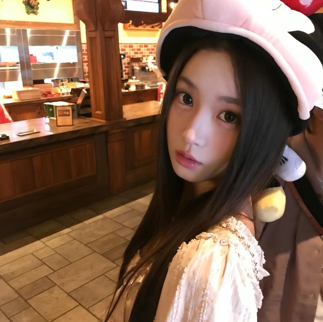 -𝐒𝐇𝐀𝐑𝐄｜𝔀𝓮𝓬𝓱𝓪𝓽 头像背景图搭配 ⸝⸝🧸꙳🥨