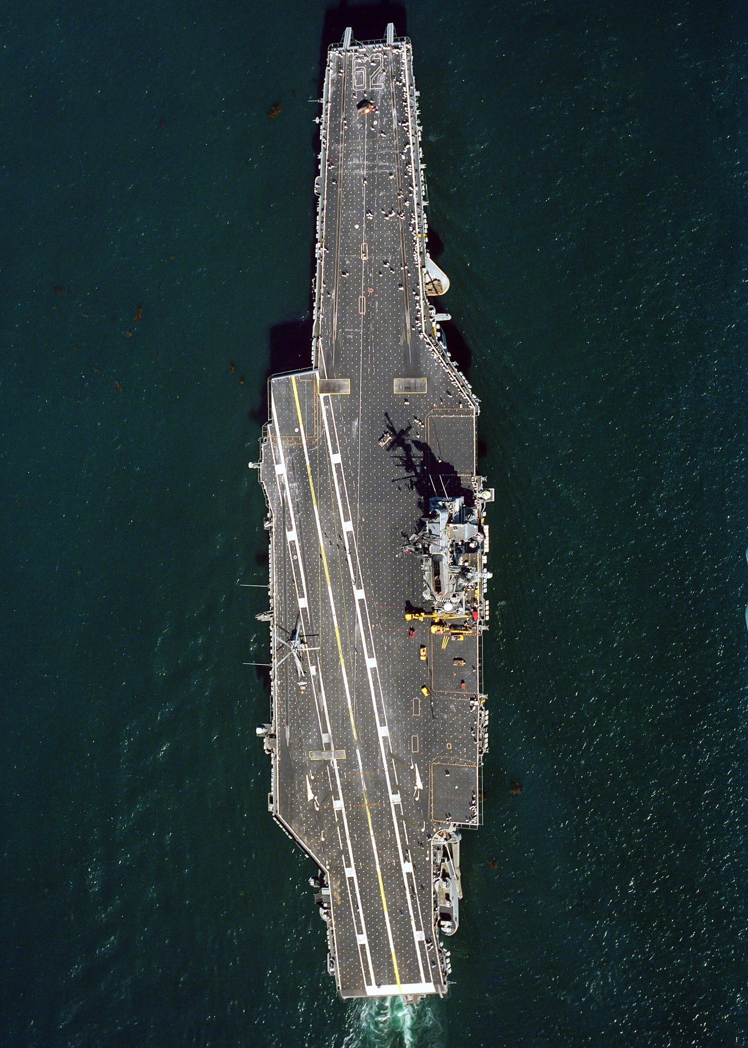 甲板风云  “独立”号（USS Independence CV-62）航空母舰，