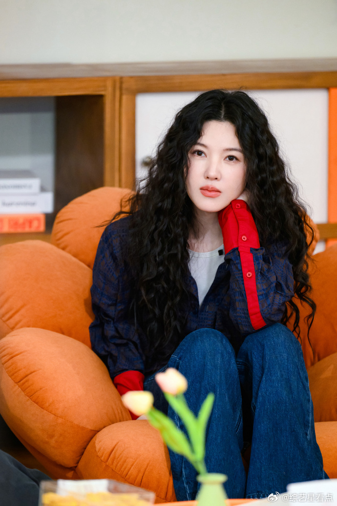 杨子姗退出壹心后首综 杨子姗退出壹心后首综， 真的是觉得特别的愉快的呀，发现咱们