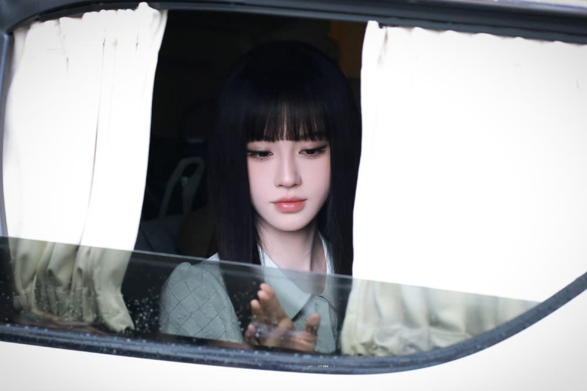 鞠婧祎苏绿夏 jjy鞠婧祎万花世界 “满天辉映的不止星光 还有你眼中的星河鹭起”