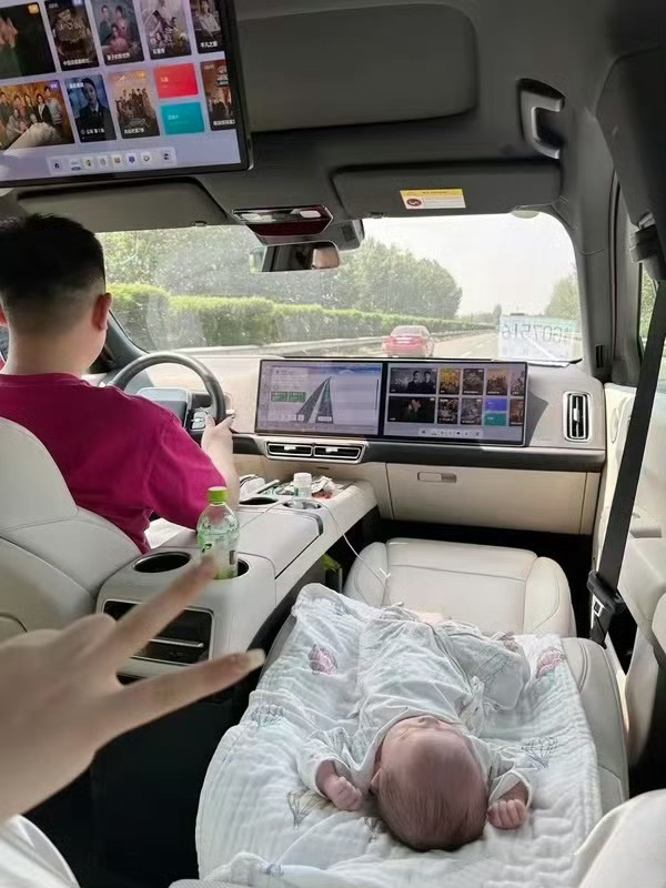 车主是不是还觉得这一幕很值得炫耀？[费解][费解] ​​​
