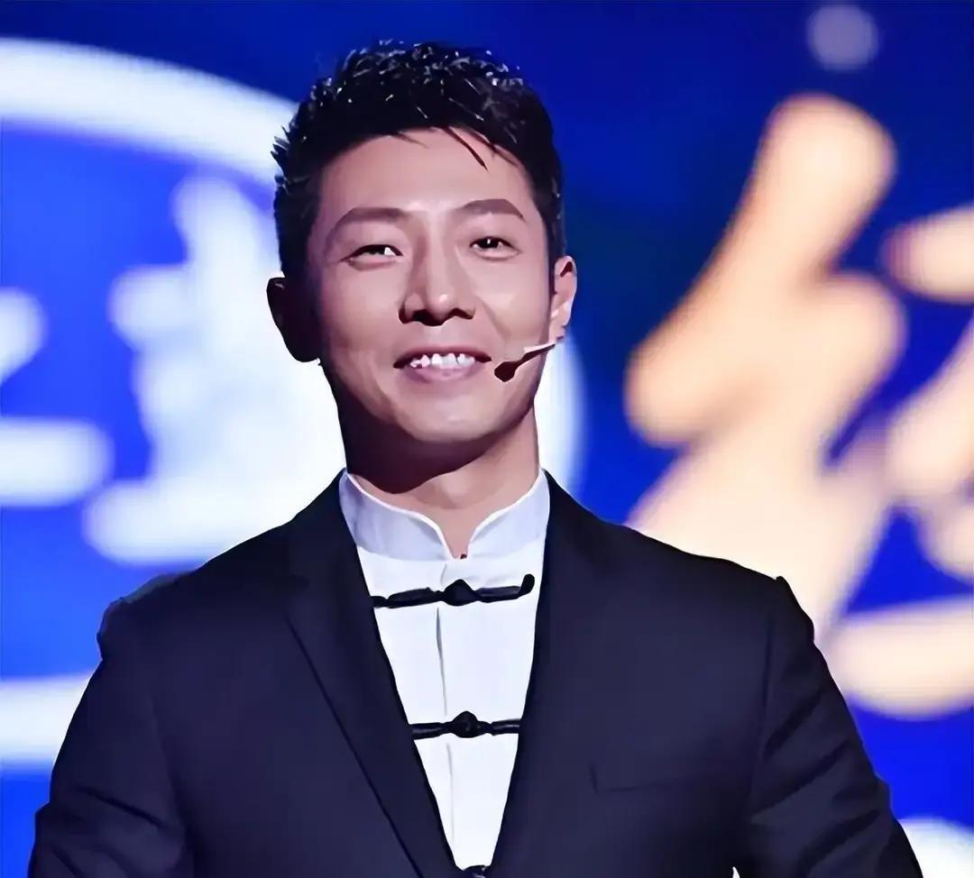 他给父亲安排的，父亲全不想要。

撒贝宁，北大保送，央视台柱子。挣的钱够在北京三