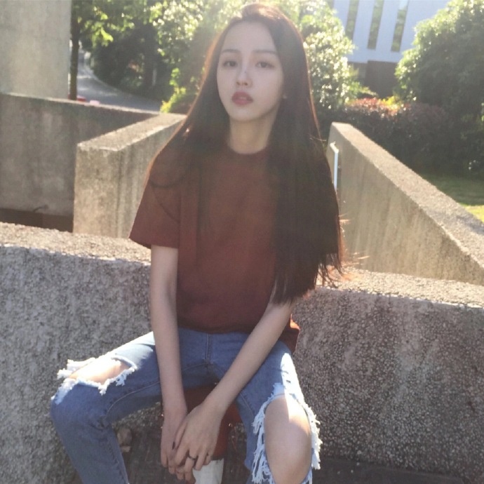 “   我说我只有两个选择  要么成为你老婆  要么成为你老婆的噩梦      