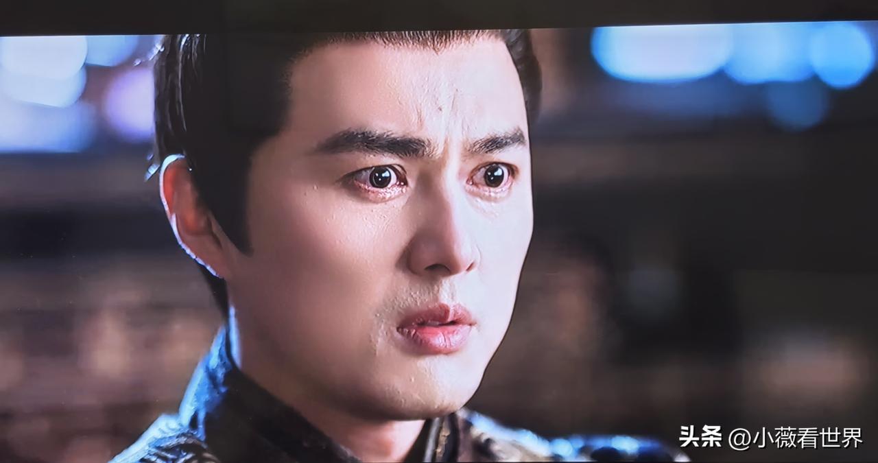 终于看到他出场了！从《逐玉》的演员表看到有叶祖新的名字，可是看了一集又一集，愣是