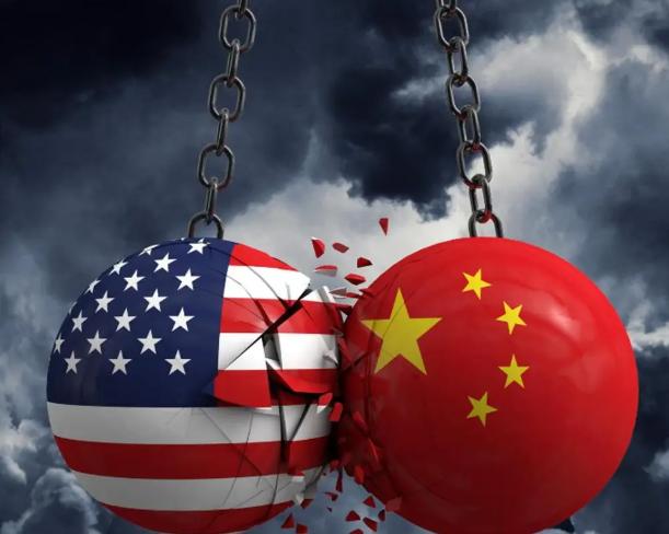 美国是在赌，中国也在赌，美国赌中国不敢武力统一台湾，不敢打日本，而中国则在赌美国