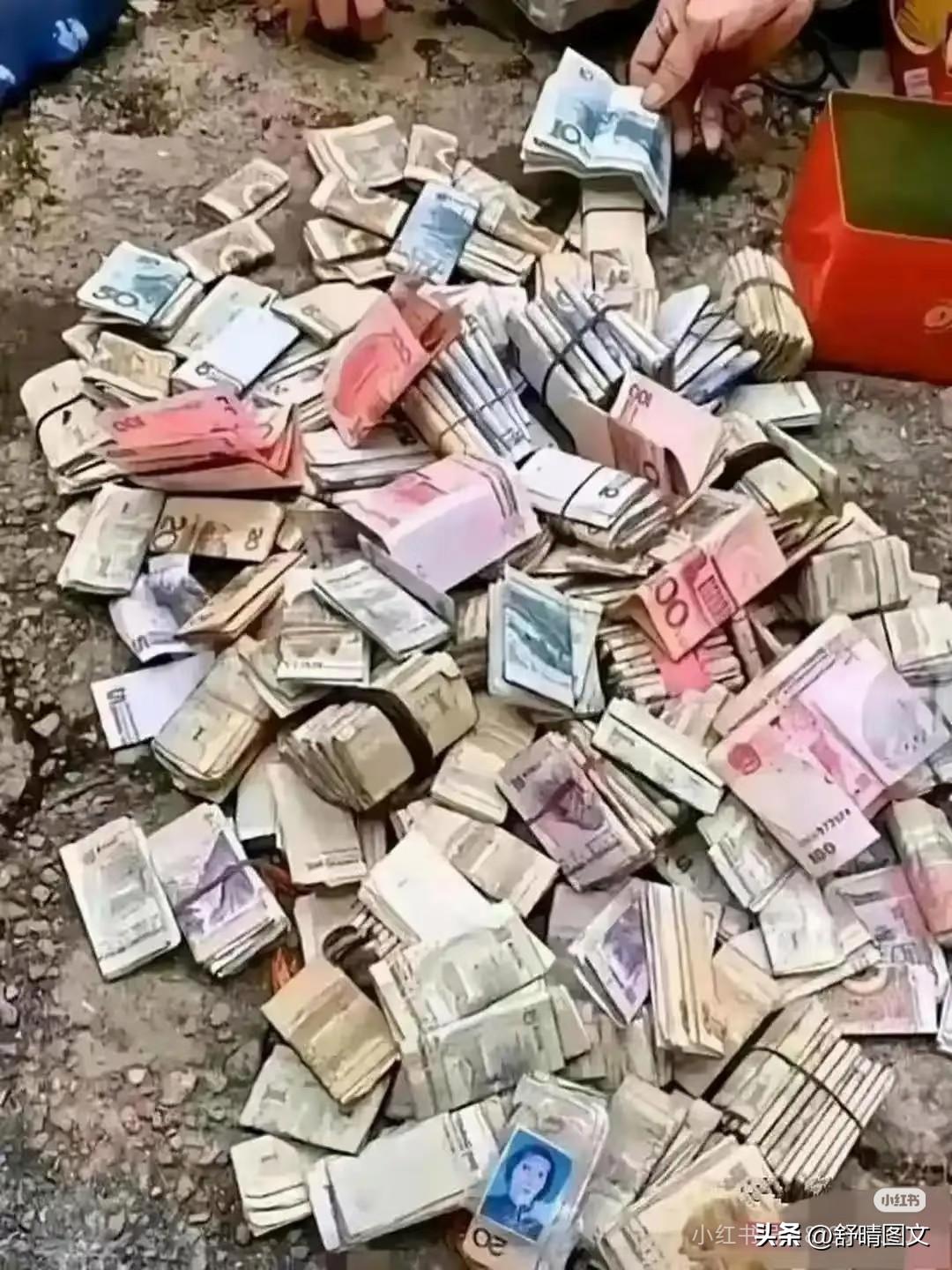 难怪，收废品的后来都发财了。
羡慕了，我也想当破烂王了。
我亲身经历，我的婆家弟
