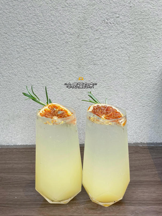 𝐬𝐞𝐞 𝐭𝐡𝐞 𝐬𝐞𝐚 ❠“我一个人也走了很远的路，为什么要将